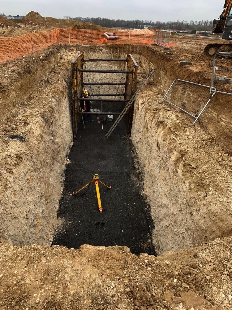 Installation de trois cuves béton de 20000L raccordées entre elles pour un stockage total de 60000L.
